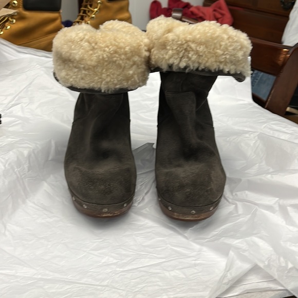 UGG Lynnea Shearling Studded Boots, Charcoal gray suede, wooden heels - Picture 3 of 12